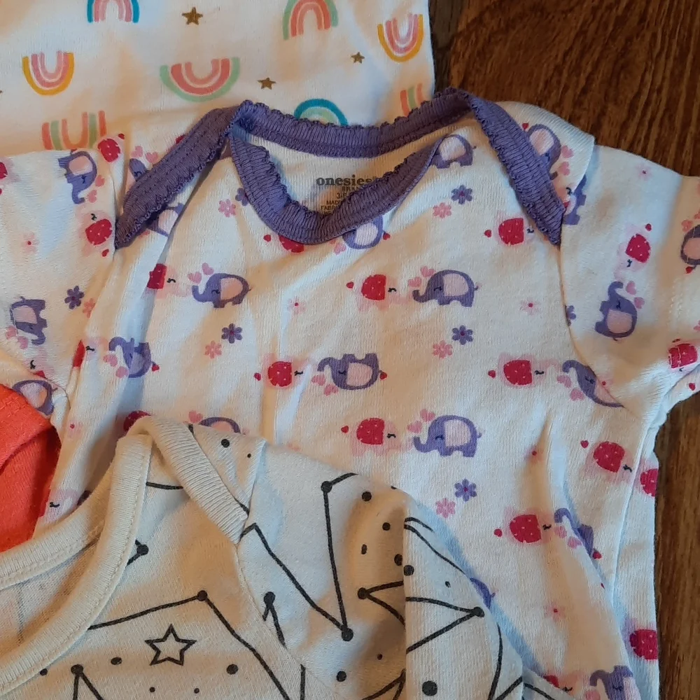 Onesies baby girl 8 piece three to six months short sleeve and one long sleeve b
